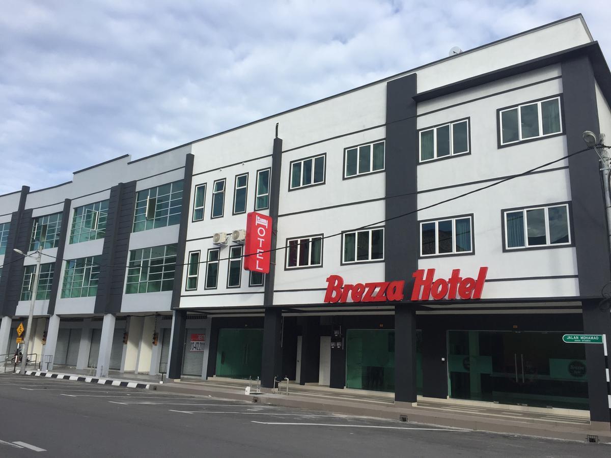 Brezza Hotel Sitiawan Buitenkant foto
